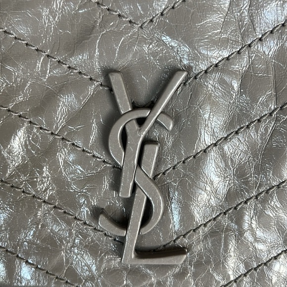 Like New YSL Niki Medium Bag Color Fog - Picture 13 of 17